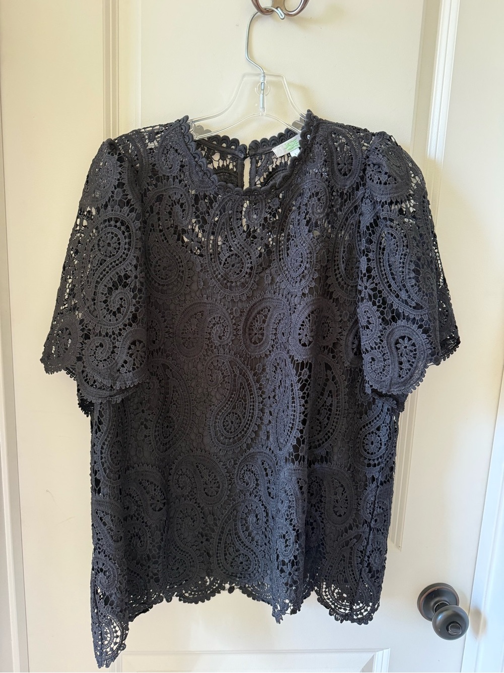 Jade Lace Crochet Short Sleeve Top - Black